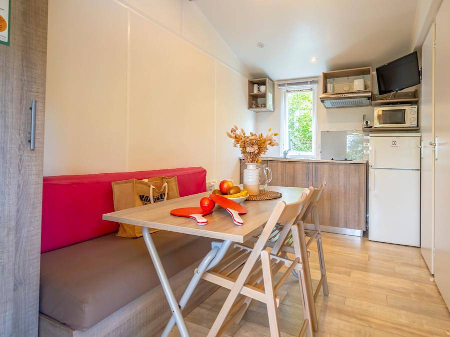 Camping Paradis Au port de l'houmeau. - Mobilhome 2 personas - Casa móvil adosada de 1 dormitorio para 2 personas in L'Houmeau, Región de La Rochelle