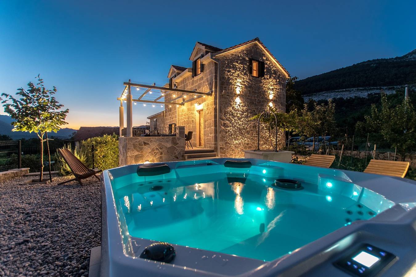Villa für 4 Personen mit Balkon/Terrasse in Makarska Riviera