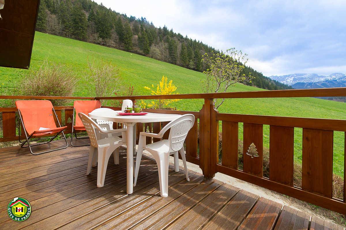 Gemütliches Ferienhaus mit Parkplatz in Villard-de-Lans, 2 km vom Stadtzentrum entfernt in Villard-de-Lans, Parc naturel régional du Vercors