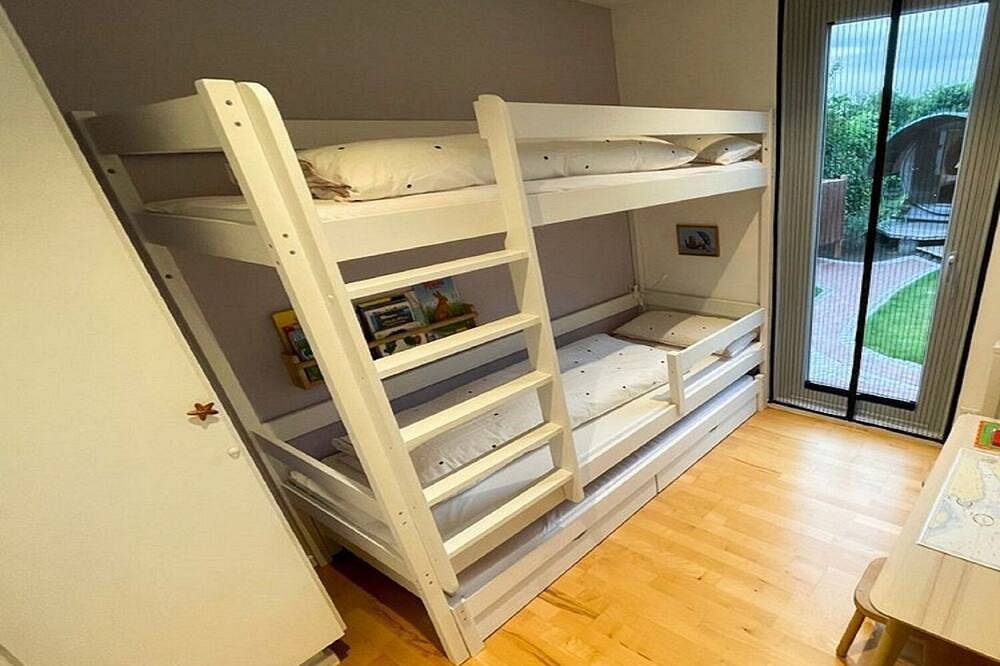 Ferienhaus \"Sjö Hus\" in Köhn: Strandnah mit Sauna, Garten & Kaminofen in Köhn, Südliche Ostseeküste