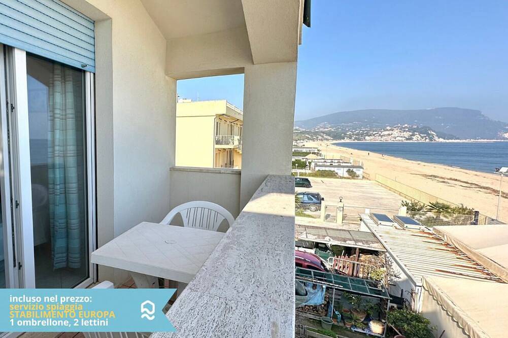 Apartamento entero, Rs323 - Marcelli, bilocale fronte mare con spiaggia inclusa in Marcelli, Riviera del Conero