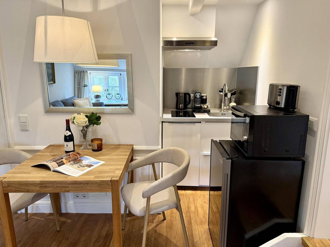 Ganze Wohnung, Charmantes 2-Zimmer App. mit Terrasse, Pkw-Stellplatz, Wlan. in Westerland, Sylt (Gemeinde)