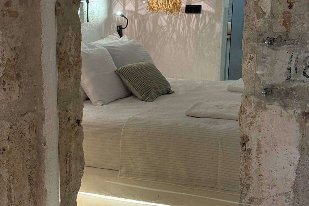 Boutique Ionian Villa with Private Pool & Historic Charm in Didim, Provinz Aydın