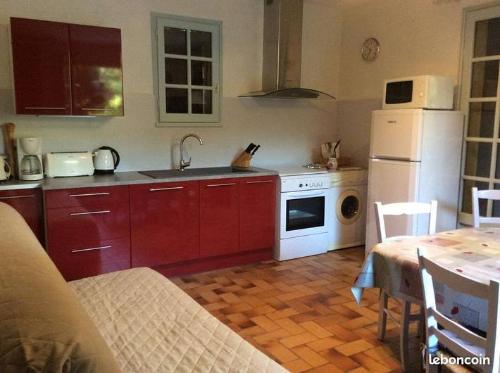 Location de vacances pour 4 personnes, avec terrasse à La Celle-sous-Gouzon - 4