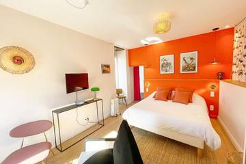 Gîte pour 2 personnes, avec jardin dans Tour Solidor