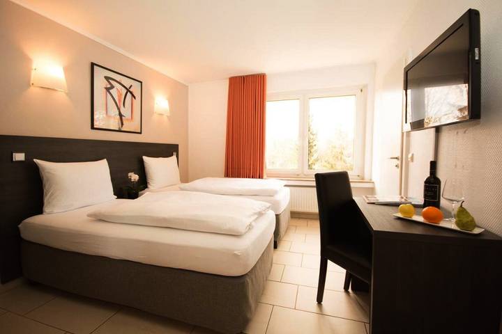 Hotel für 3 Personen, mit Terrasse und Garten in Strassen (Luxemburg)