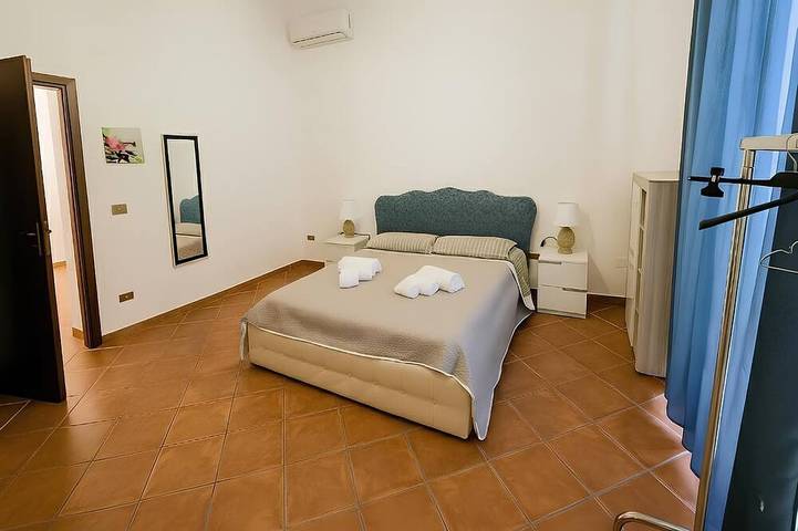 Location de vacances pour 5 personnes, animaux acceptés à Torre Faro - 3