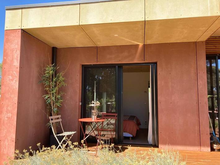 Chambre d’hôte pour 2 personnes, avec vue ainsi que piscine et jardin à La Londe-les-Maures - 2