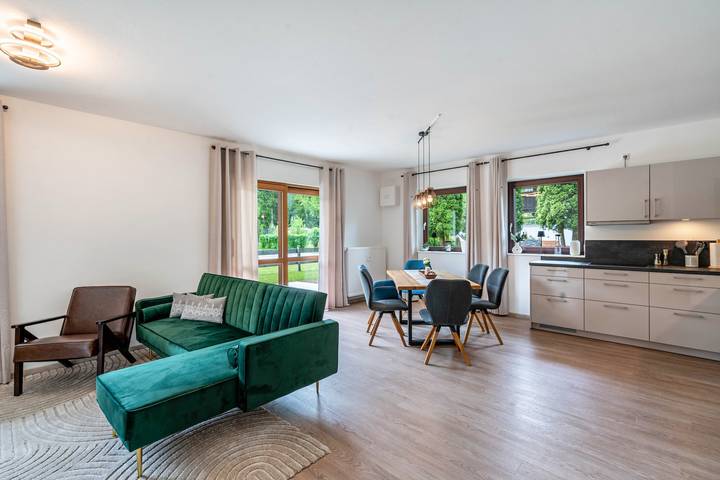 Ganze Wohnung, Ferienwohnung 'Haus Katharina 2' mit Bergblick, privater Terrasse und Wi-Fi in Inzell, Bayerische Alpen