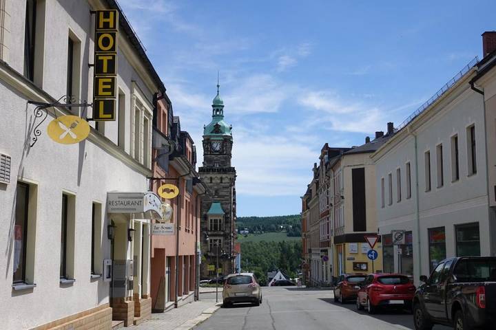 Hotel für 3 Personen, mit Terrasse und Garten in Falkenstein