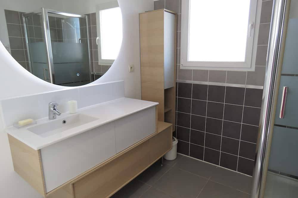 Beautiful House by the sea for 9 pax in Sete Villeroy District in Sete, Mittelmeerküste (Frankreich)