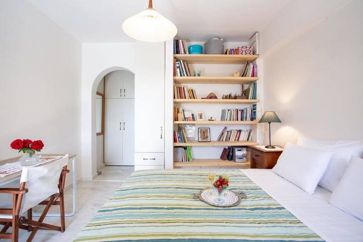 Location de vacances pour 3 personnes, avec jardin ainsi que vue et piscine, animaux acceptés à Héraklion - 4