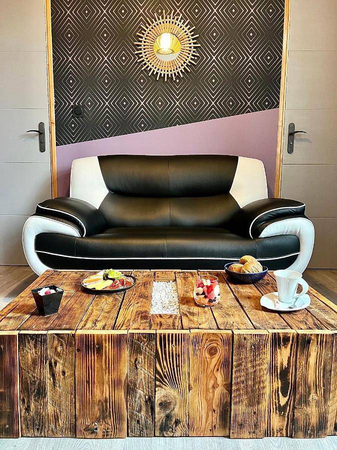 Appartement entier, * La Maisonette * avec Sauna & Hammam privatifs in Nevers, Nièvre