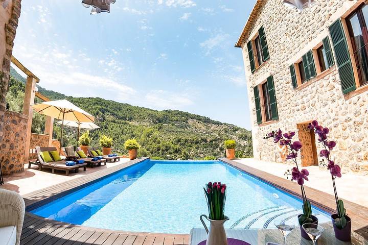 Ganze Wohnung, Ferienwohnung für 8 Personen mit Garten in Deià, Mallorcas Küste