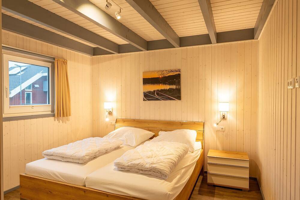 Schwan 308 - Modernes großzügiges Ferienhaus im skandinavischen Stil in Mirow, Mecklenburg-Strelitz
