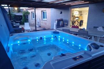 Gîte pour 6 personnes, avec jacuzzi ainsi que jardin et terrasse à Cournonsec