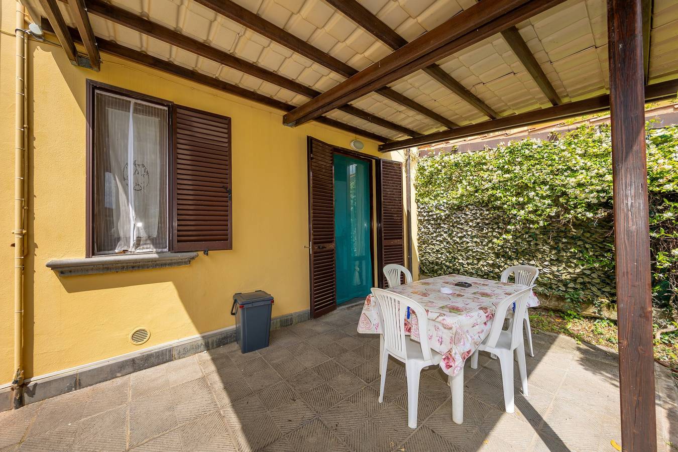 Entire apartment, Apartment 'Milla - Allodola Two-Room' with Shared Pool, Private Terrace and Wi-Fi in Cecina, Etruscan Coast