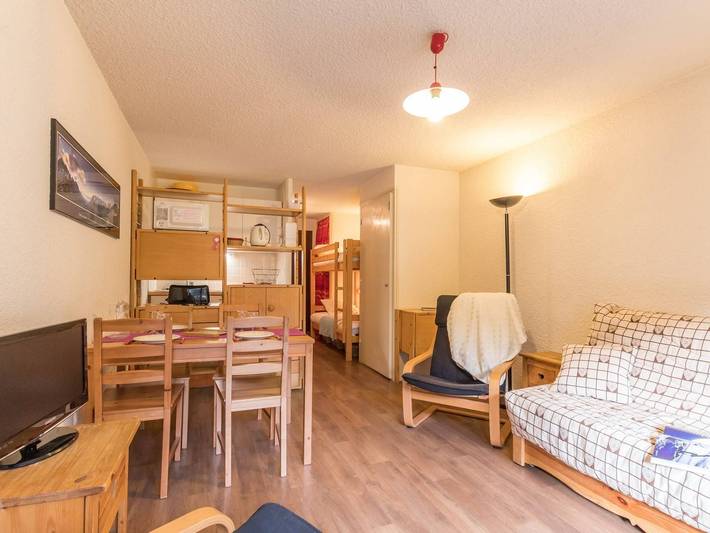 Apartamento entero, Estudio con vista montaña, 4 plazas, acceso a piscina y a pie de pistas en La Salle-les-Alpes in La Salle les Alpes, Serre Chevalier