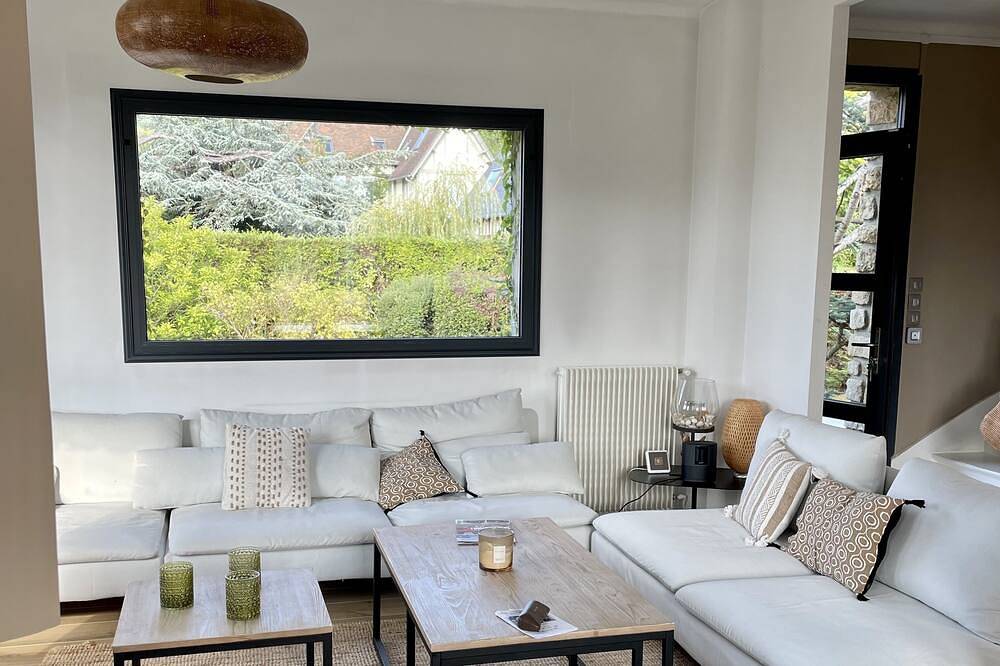 House for 6 to 8 people 9mn walk from the beach / 4 bedrooms in Houlgate, Région de Lisieux