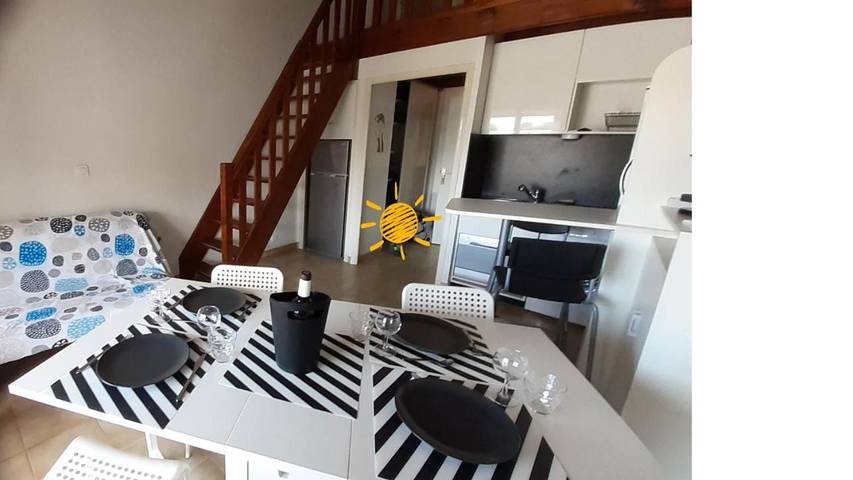 Gîte pour 5 personnes, avec Balcon ainsi que Terrasse et Vue dans Plage de La Gorguette
