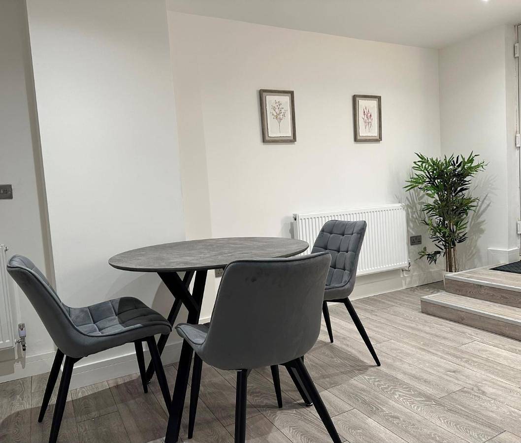 Entire apartment, One-Bedroom Apartment in Luton, Chiltern Hills