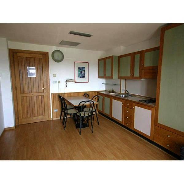 Location de vacances pour 7 personnes, avec sauna et terrasse ainsi que vue et vue sur le lac à San Giovanni in Fiore - 3