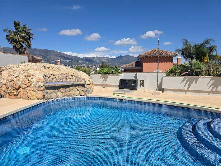 Casa de vacaciones para 12 personas, con jardín, Se admiten mascotas en Mijas Costa