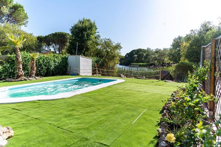 Casa rural para 7 personas, con Terraza y Jardín además de Piscina y Vistas al lago en Córdoba - 2