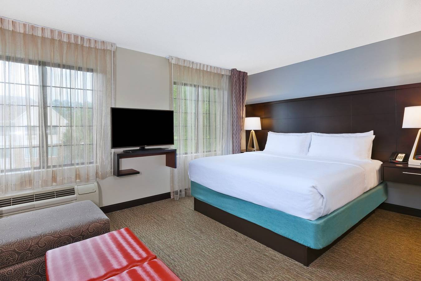 Staybridge Suites Detroit-Utica in Condado de Macomb