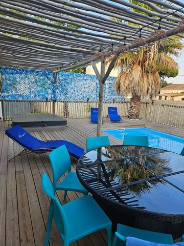 Villa pour 6 personnes, avec jacuzzi ainsi que jardin et piscine au Grau-d'Agde