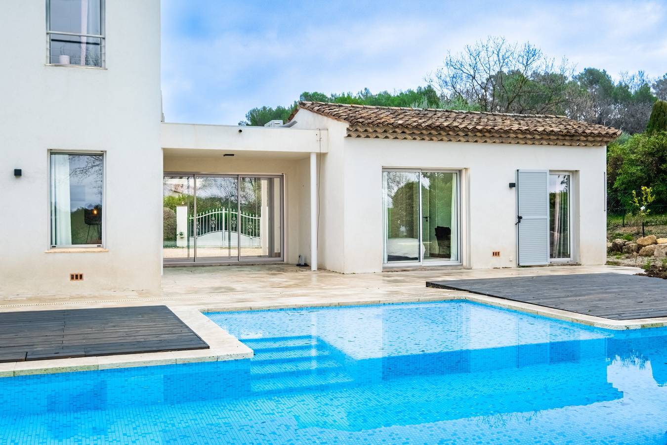 Maison de vacances « Céleste Luxury Heart Of » avec vue montagne, Wi-Fi et climatisation in Châteauneuf-Grasse, Côte méditerranéenne (France)