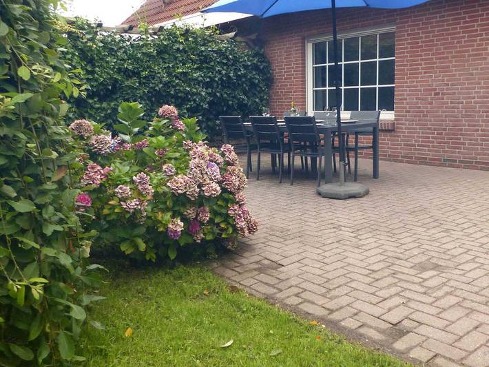 Ferienhaus für 7 Personen, mit Terrasse und Garten in Carolinensiel - 3