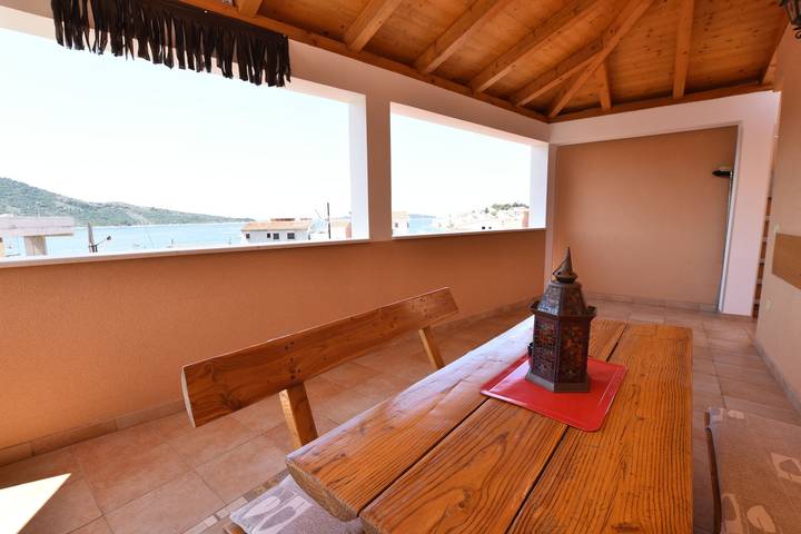 Ferienwohnung für 5 Personen, mit Terrasse in Primosten - 2