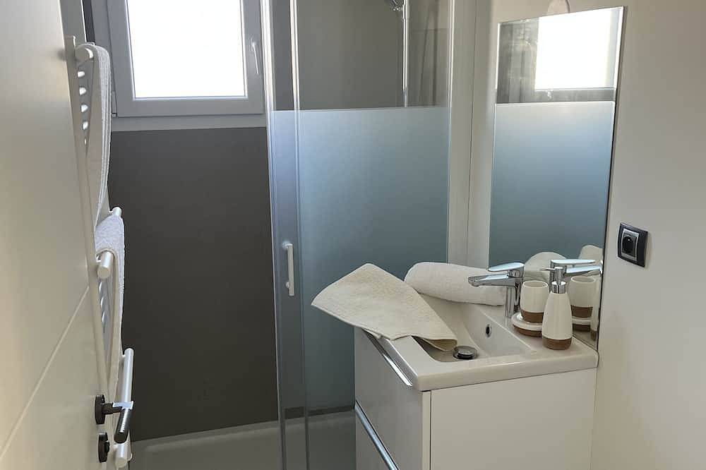 Entire apartment, Appartement Standing in Juvignac, Côte d'Améthyste