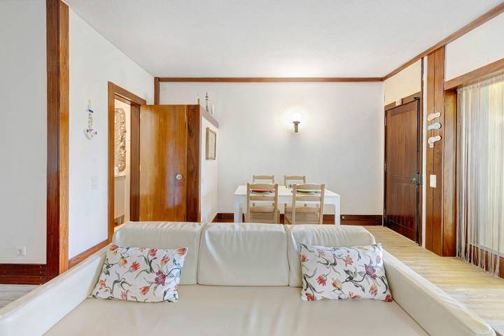 Apartamento inteiro, Apartamento "Casa de Praia Tróia" perto da Praia com Varanda in Praia Tróia Mar, Carvalhal