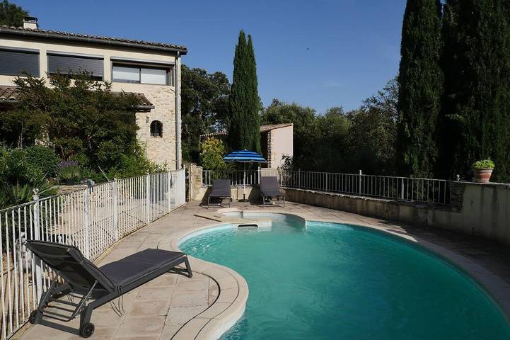 Maison de vacances pour 6 personnes, avec terrasse et jacuzzi, animaux acceptés