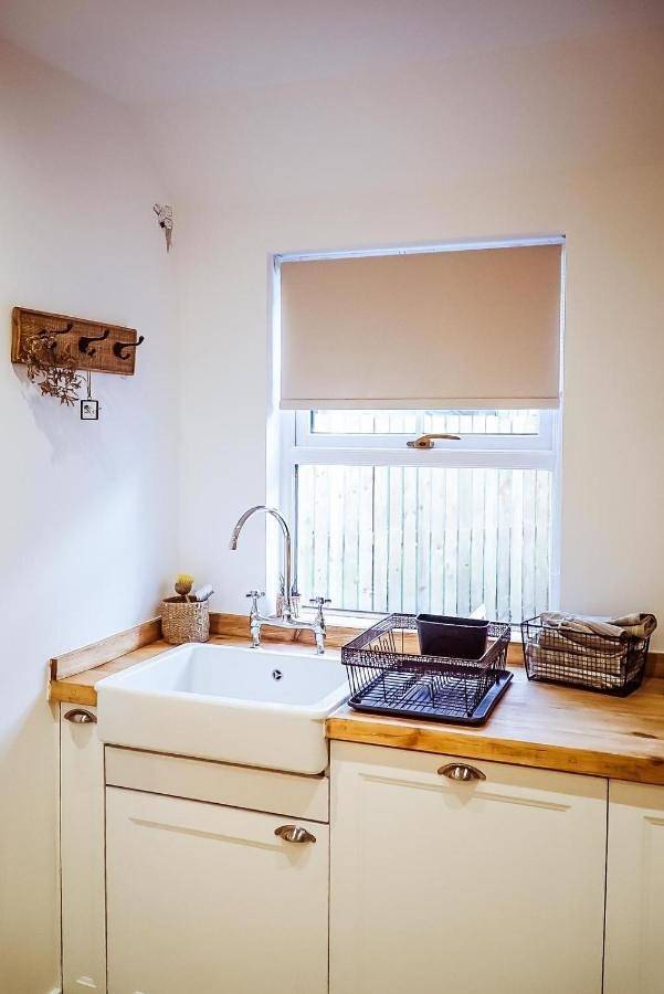 Two-Bedroom House in Dundee, Angus
