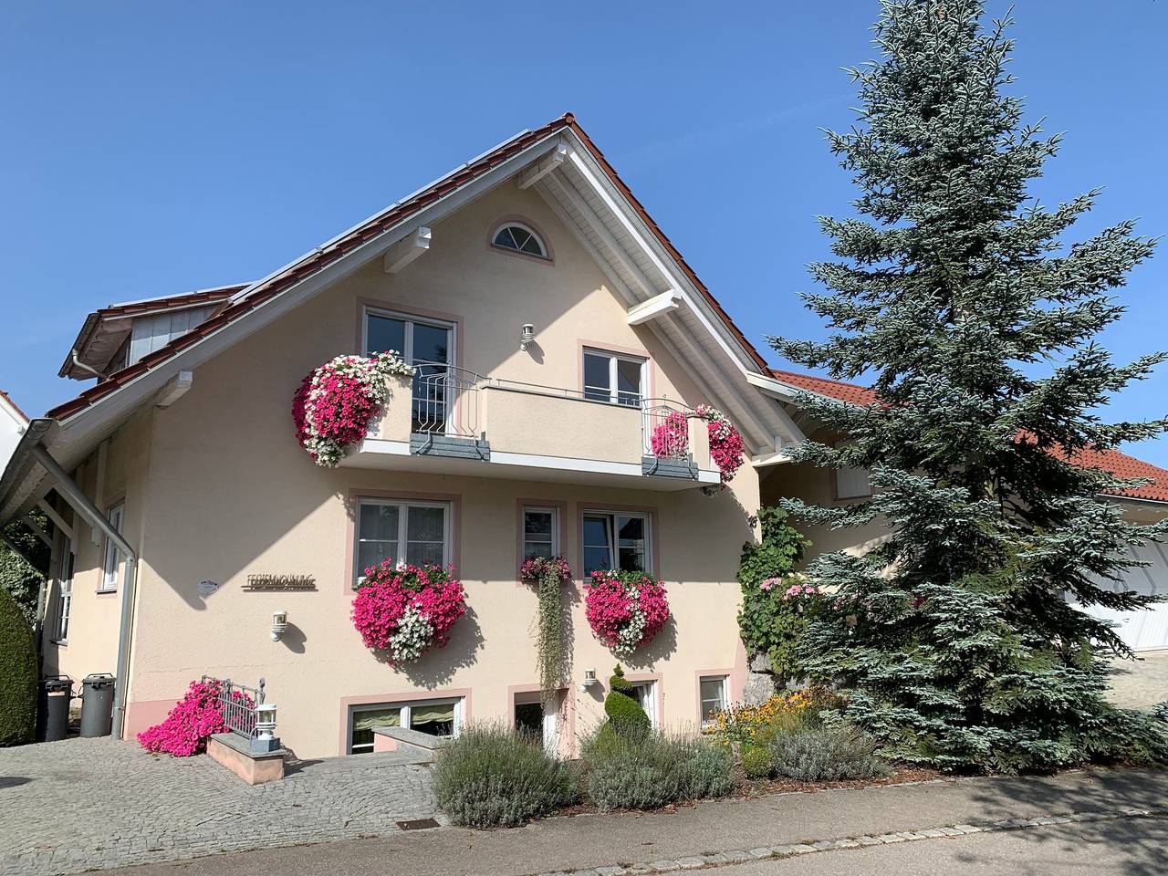 Ganze Ferienwohnung, "Apfelliebe" Bodensee Apartment Tettnang in Tettnang, Region Bodensee-Oberschwaben