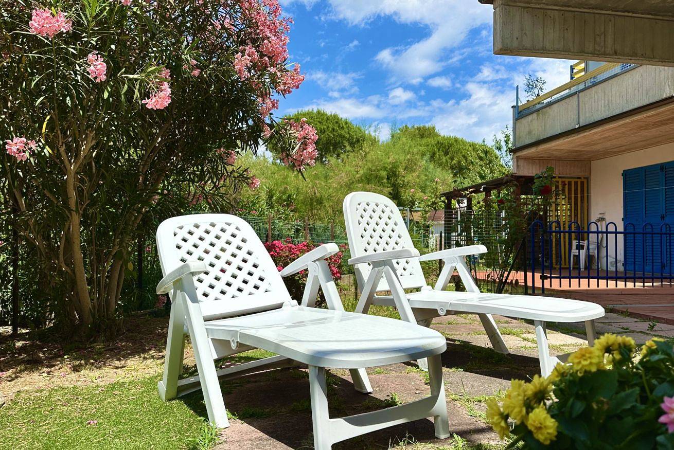 Entire apartment, M341 - Marcelli, Three-room apartment with garden close to the sea in Riviera del Conero