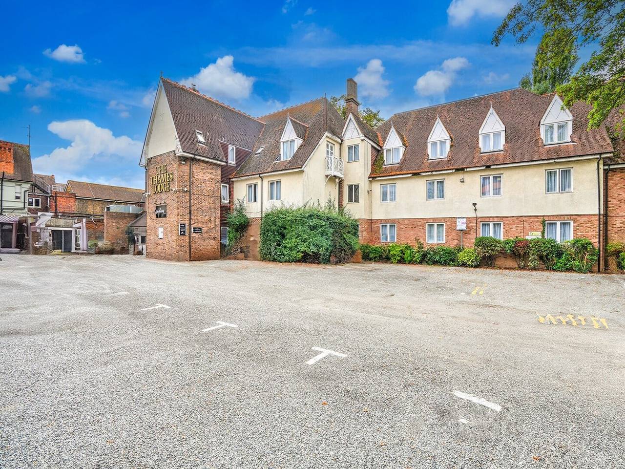Deluxe Double Room in Spelthorne, Colne Valley Park