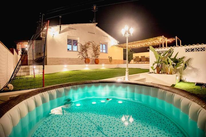 Casa de vacaciones para 6 personas, con jacuzzi además de piscina y jardín - 1