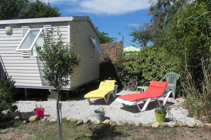 Camping pour 8 personnes à Lattes