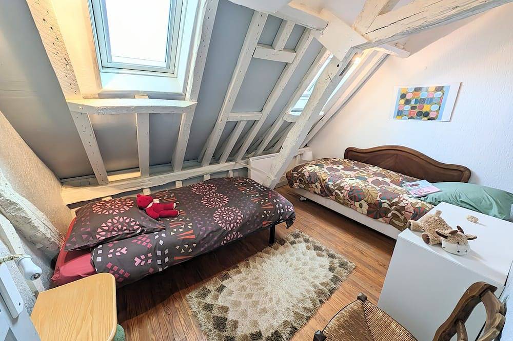 The Courtgain bi-hull in Saint-Valery-sur-Somme, Abbeville und Umgebung