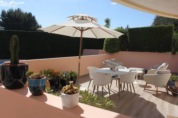 Ferienwohnung für 4 Personen, mit Pool und Garten