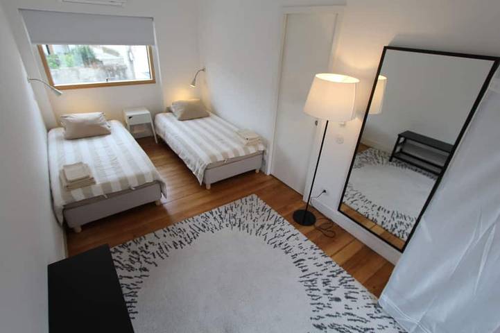Appartamento intero, Opo-Apt 112-R Terrace appartamento nel centro della città. Vista sobria su un'enorme terrazza. in Cedofeita, Distretto di Porto