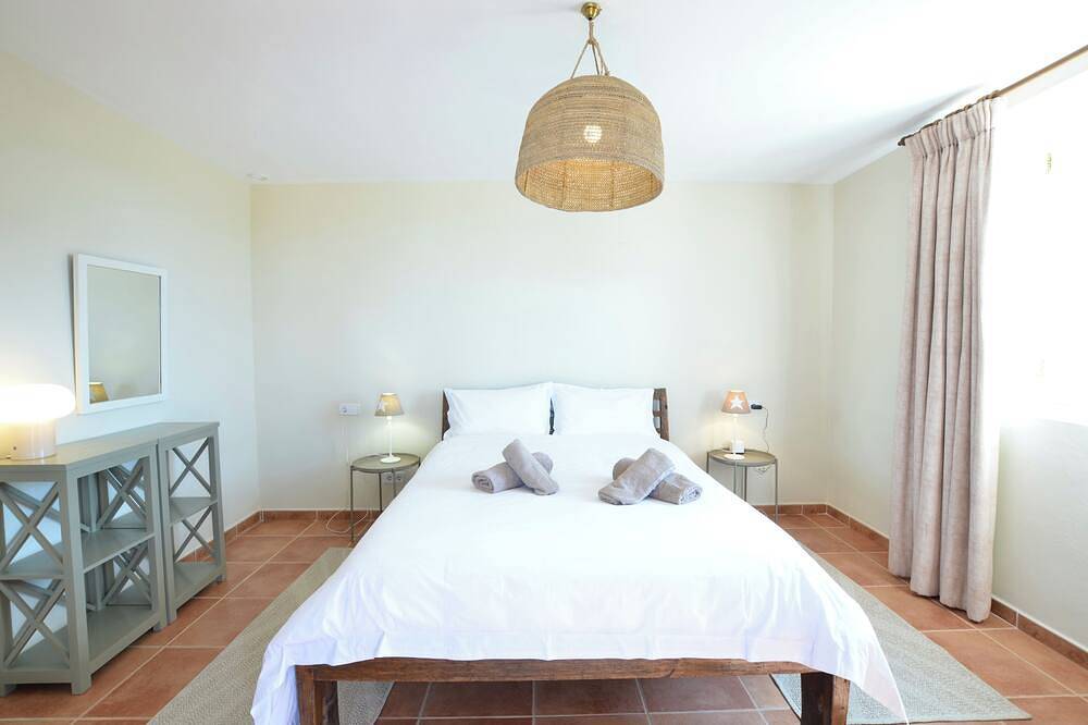 Finca Los Almendros near Santanyi with private pool, wifi and air conditioning in Santanyí, Mallorca Sur