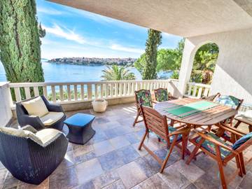 Apartment for 8 People in Okrug Gornji, Dalmatia, Photo 1