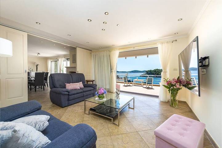 Villa Key private sea access and great views of the Adriatic sea in Zaton, Grad Dubrovnik