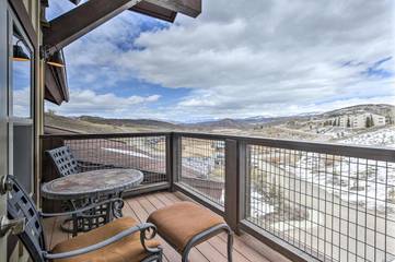 Gîte pour 4 personnes, avec balcon et jacuzzi à Granby