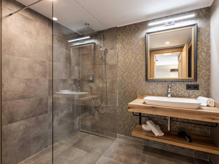 Ganze Ferienwohnung, Zugspitz Residence Top 10 - Family Apartment in Ehrwald, Ammergauer Alpen (Österreich)
